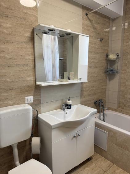 Apartament cu 2 camere decomandat în Ultracentral
