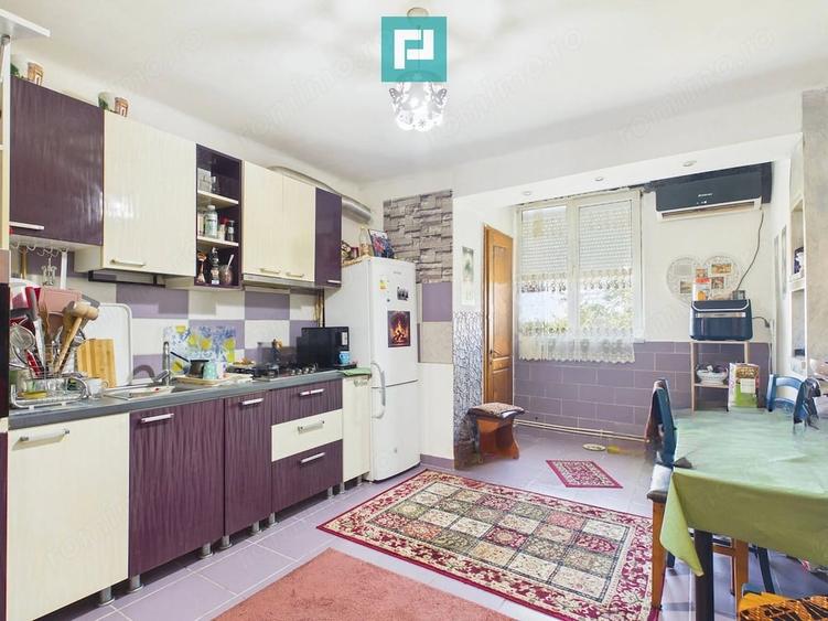 Apartament cu 2 camere decomandat în Zimandu Nou