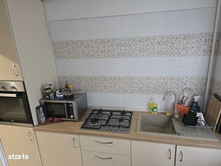 Apartament cu 3 camere decomandat, mobilat în Titan — fotografia 3