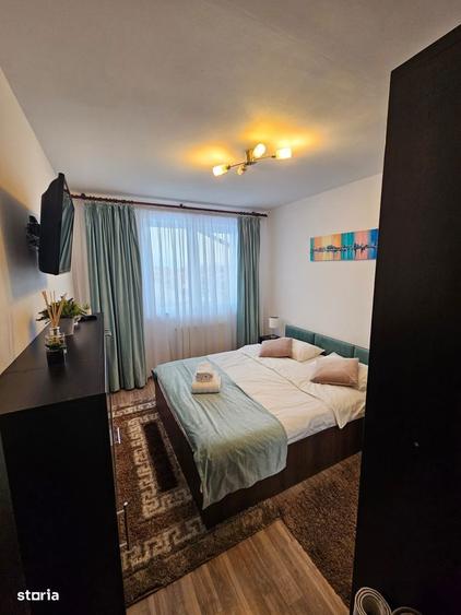 Apartament cu 2 camere decomandat în Tractorul