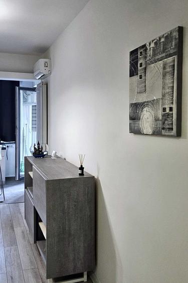 Apartament cu 2 camere decomandat în Splaiul Unirii