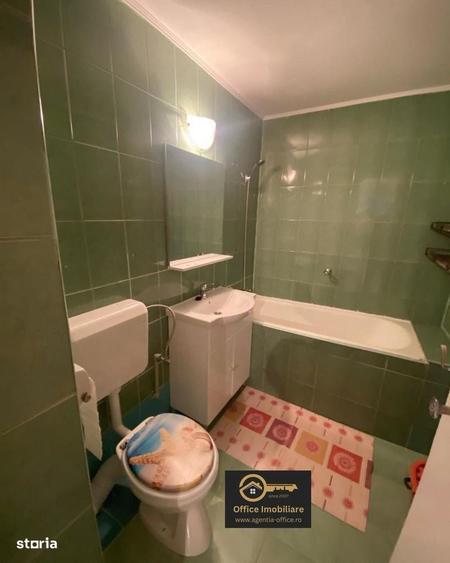 Apartament cu 3 camere decomandat în Traian