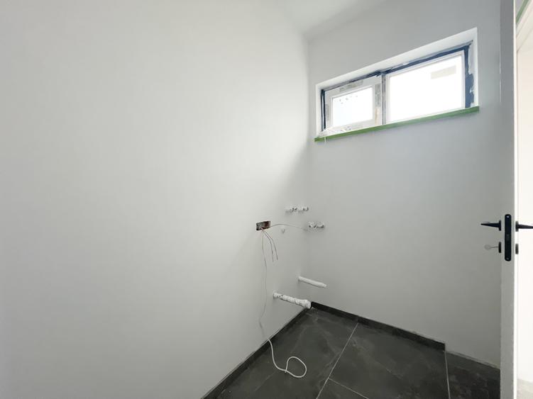 Duplex cu 3 camere cu Teren 330 Mp în Moșnița Veche