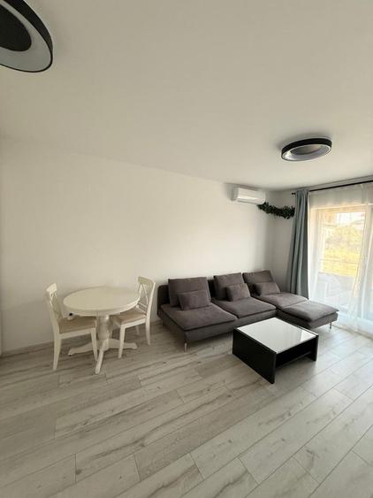 Apartament cu 2 camere decomandat în Theodor Pallady