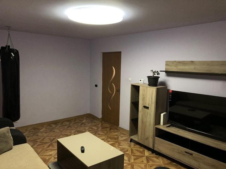 Apartament cu 2 camere decomandat în Cetate