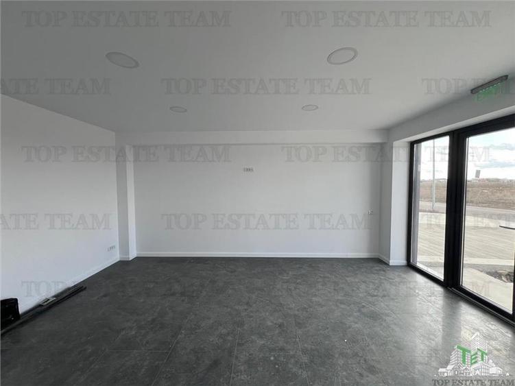 Spațiu comercial, de 517 mp, în Domnești