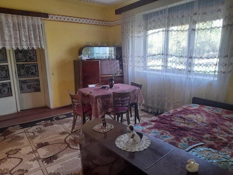 Casă cu 4 camere cu Teren 1600 Mp în Zăgujeni