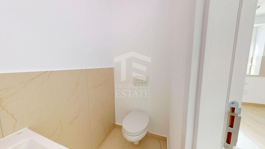 Casă individuală cu 5 camere cu Canalizare în Central
