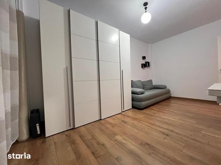 Apartament tip C, decomandat, o camera et.2 Central, zona Pia?a Mare - 12