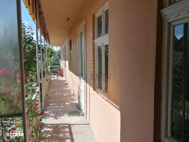 Casă cu 4 camere cu Teren 1710 Mp în Central