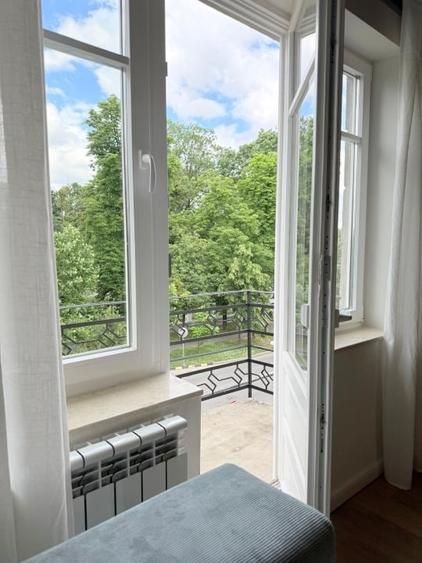 Apartament cu 3 camere semidecomandat, mobilat în Ultracentral