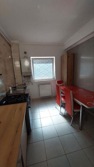 Apartament cu 2 camere decomandat în Florești