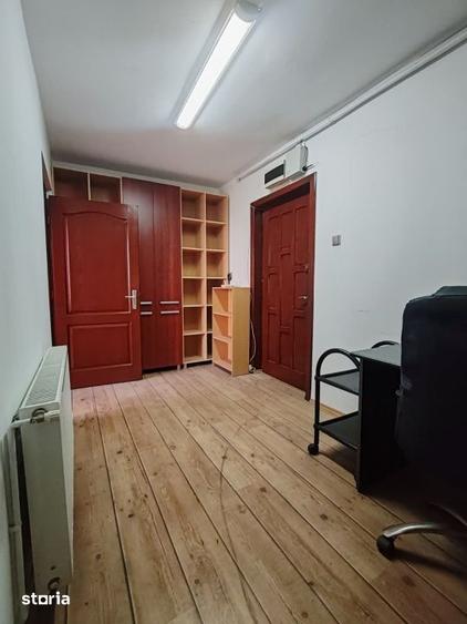 Spațiu comercial, de 70 mp, în Central