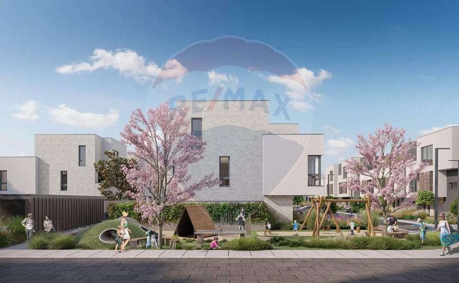 Casă individuală cu 4 camere cu Teren 158 Mp în Central