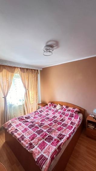 Apartament cu 3 camere decomandat, mobilat în Bogdan Vodă