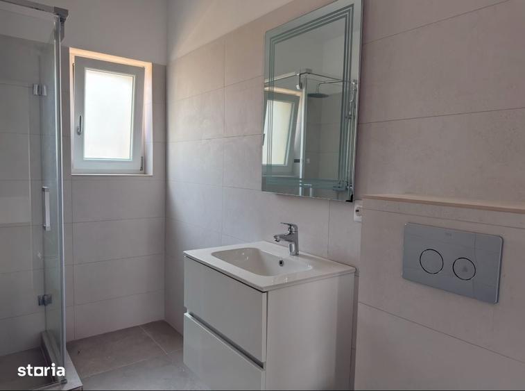 Casă cu 4 camere în Matraca