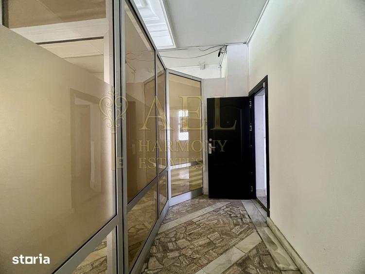 Spațiu comercial, de 211 mp, în Centrul Civic