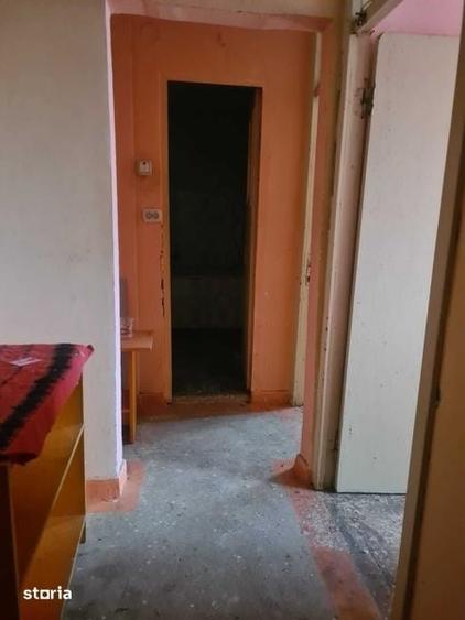 Apartament de vanzare - 4