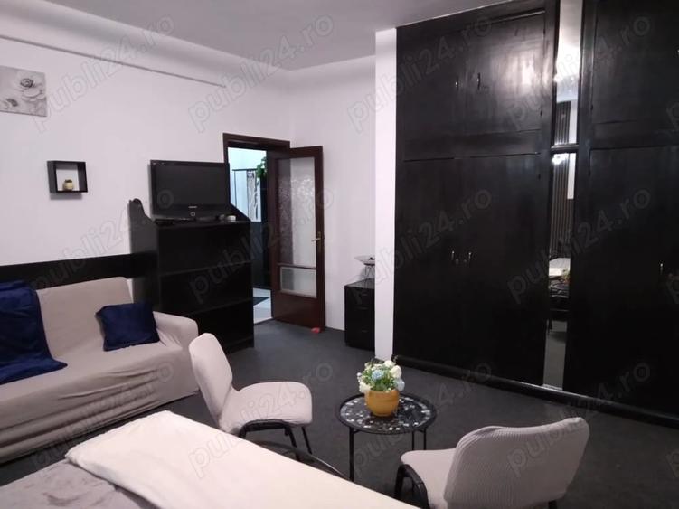 Apartament cu 2 camere decomandat în Romană