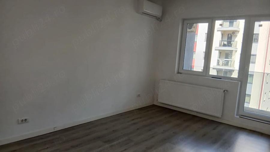 Garsonieră decomandată în Regie