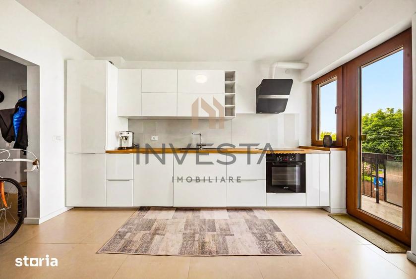 Apartament cu 4 camere semidecomandat, mobilat în Andrei Mureșanu