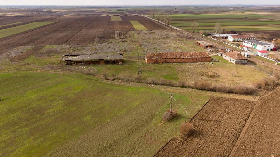 Spațiu industrial, de 3,000 mp, în Mișca