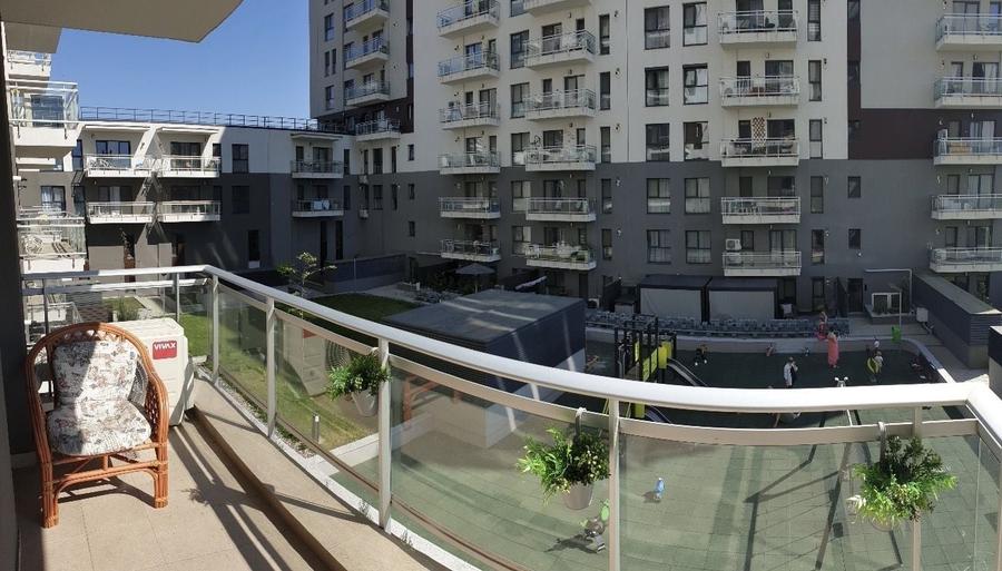 Apartament cu 3 camere semidecomandat, mobilat în Pipera