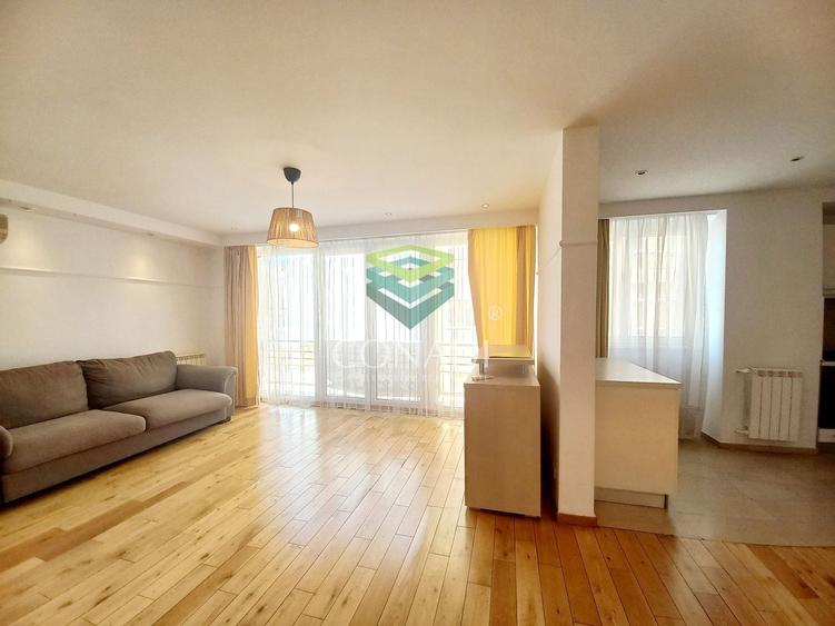 Apartament cu 3 camere semidecomandat, mobilat în Herăstrău