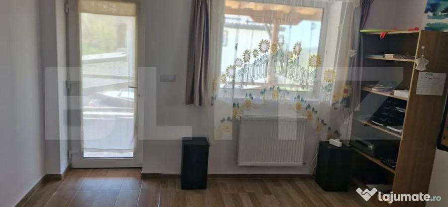 Casă cu 2 camere cu Teren 1000 Mp în Central