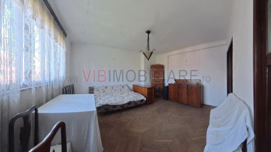 Apartament cu 2 camere semidecomandat în P-ța Alba Iulia