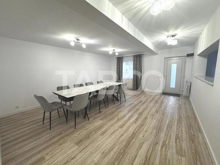 Spațiu comercial, de 200 mp, în Central