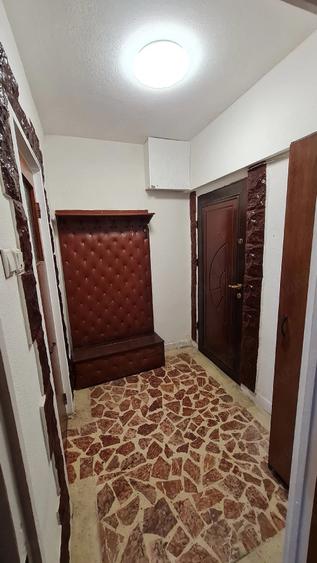 Garsonieră decomandată, mobilată în Drumul Taberei