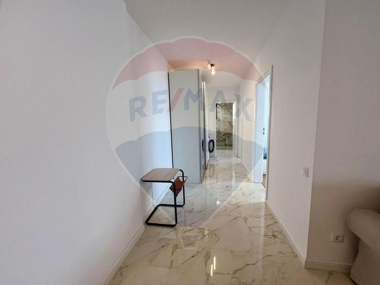 Apartament cu 3 camere de vânzare - 4