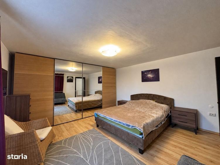 Casă cu 4 camere în Brătuia