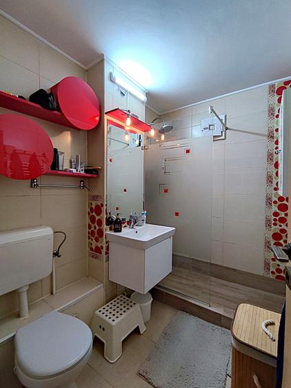 Apartament cu 2 camere decomandat în Faleza Nord