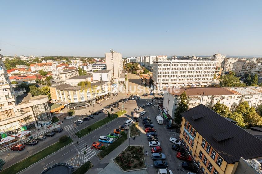 Apartament cu 2 camere decomandat, mobilat în Ultracentral