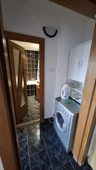 Apartament cu 3 camere decomandat în Soarelui