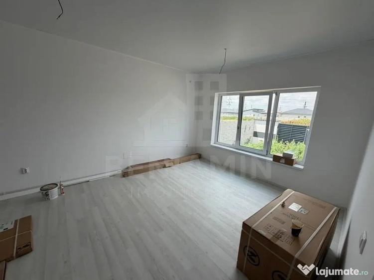 Casă cu 4 camere cu Teren 300 Mp în Preajba
