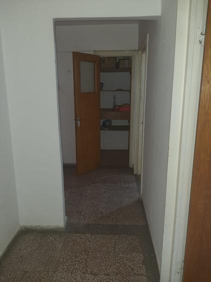 Apartament cu 3 camere decomandat în Militari