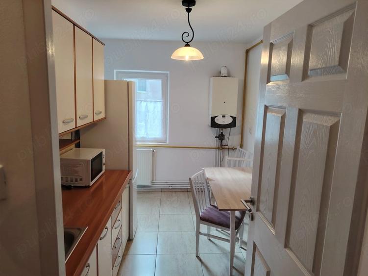 Apartament cu 3 camere decomandat în Luncă
