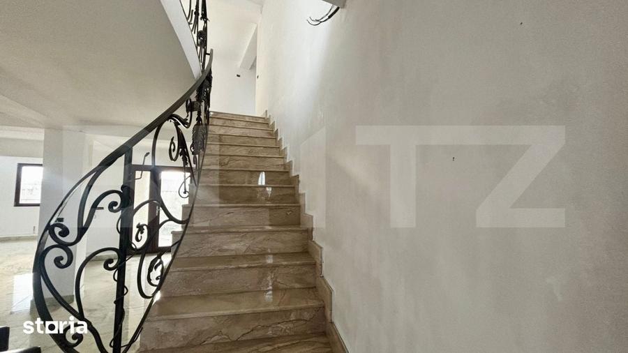 Casă cu 6 camere cu Teren 450 Mp în Șimnicu de Sus