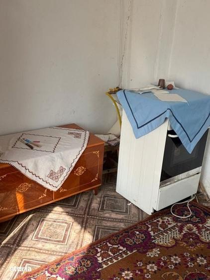 Casă cu 2 camere cu Teren 500 Mp în Central