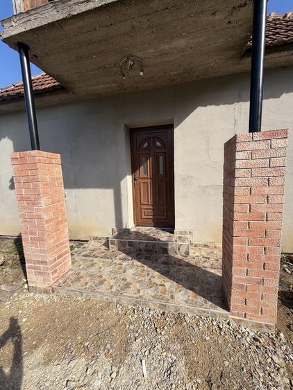 Casă cu 2 camere în Stracoș
