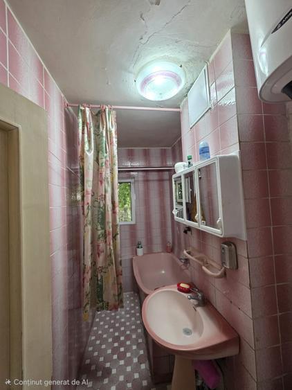 Apartament cu 3 camere în Tineretului