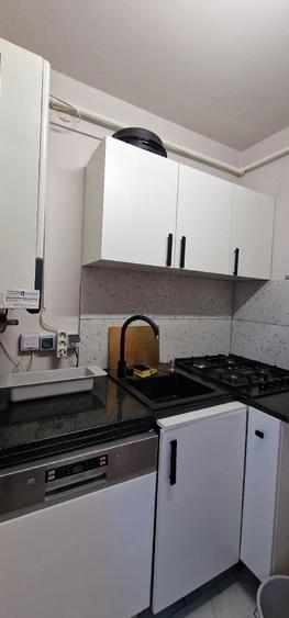 Apartament cu 3 camere decomandat în Steaua