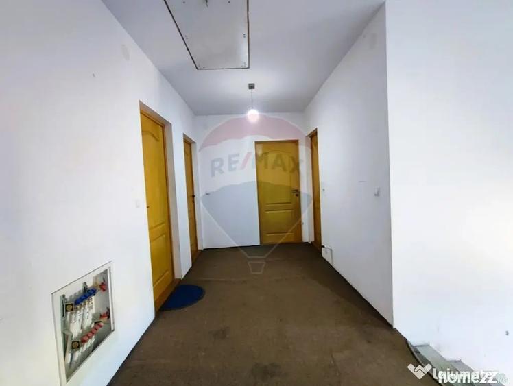 Casa / Vila cu 5 camere de vanzare - 11