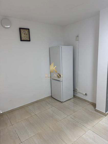 Apartament cu 3 camere decomandat, mobilat în Panduri