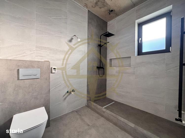 Casă cu 4 camere decomandat în Dumbrăveni