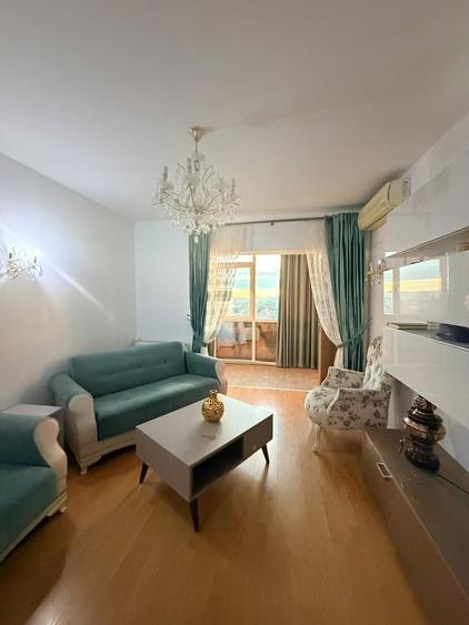 Apartament cu 3 camere decomandat în Doamna Ghica