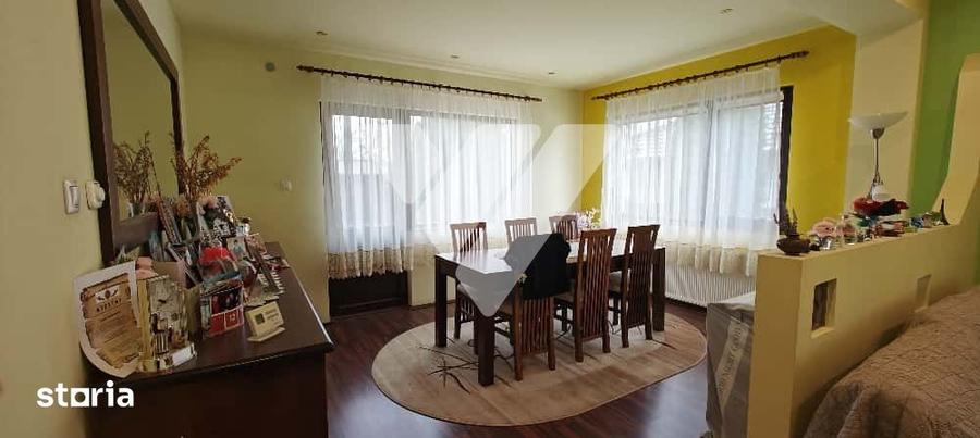 Casă cu 6 camere cu Teren 500 Mp în Central